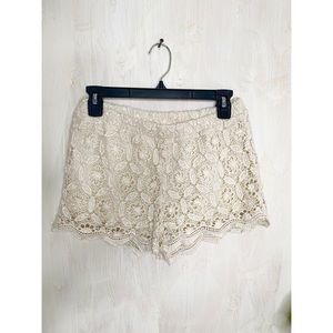 Aeropostale lace shorts